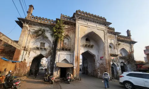 Allahabad HC Orders Removal Of Unauthorized Encroachers At Entry Gates Of Chhota Imambara In Lucknow Allahabad HC Orders Removal Of Unauthorized Encroachers At Entry Gates Of Chhota Imambara In Lucknow