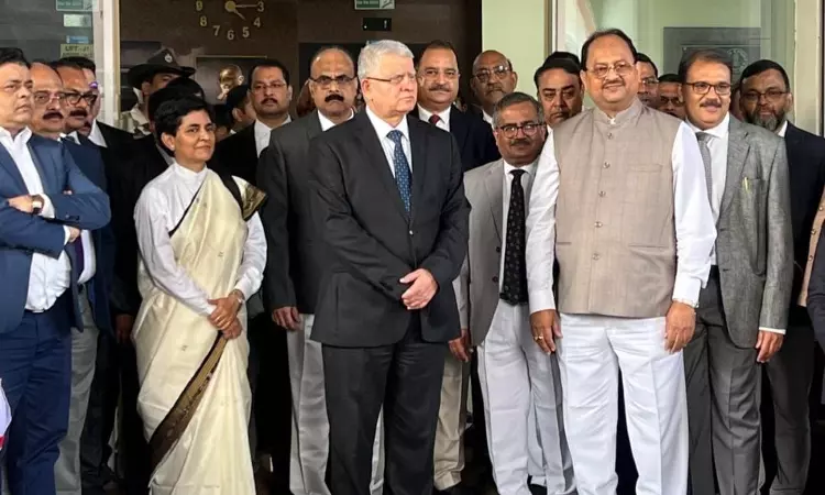 Orissa High Court Bids Teary Farewell To Its 34th Chief Justice Chakradhari Sharan Singh Orissa High Court Bids Teary Farewell To Its 34th Chief Justice Chakradhari Sharan Singh