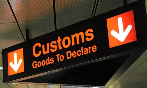 NRI Entitled To Bring Personal Jewellery/Watch For Re-Export: Delhi High Court Orders Release Of Rolex Seized At Airport
