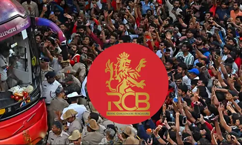 Karnataka High Court Issues Notice On RCBs Plea To Expunge CAT Remarks Blaming It For Chinnaswamy Stampede Karnataka High Court Issues Notice On RCBs Plea To Expunge CAT Remarks Blaming It For Chinnaswamy Stampede