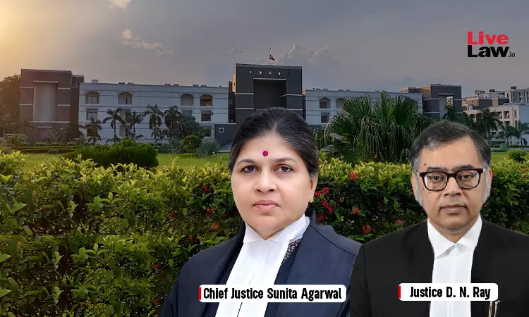 Transfer Cop Seen On Video Parading & Flogging Accused In Public, Orally Says Gujarat High Court Transfer Cop Seen On Video Parading & Flogging Accused In Public, Orally Says Gujarat High Court