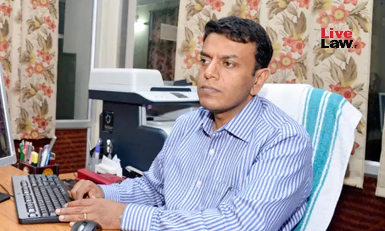 Kerala High Court Seeks States Stand In Plea Challenging Appointment Of Ex-CM VS Achuthanandans Son As IHRD Director Kerala High Court Seeks States Stand In Plea Challenging Appointment Of Ex-CM VS Achuthanandans Son As IHRD Director