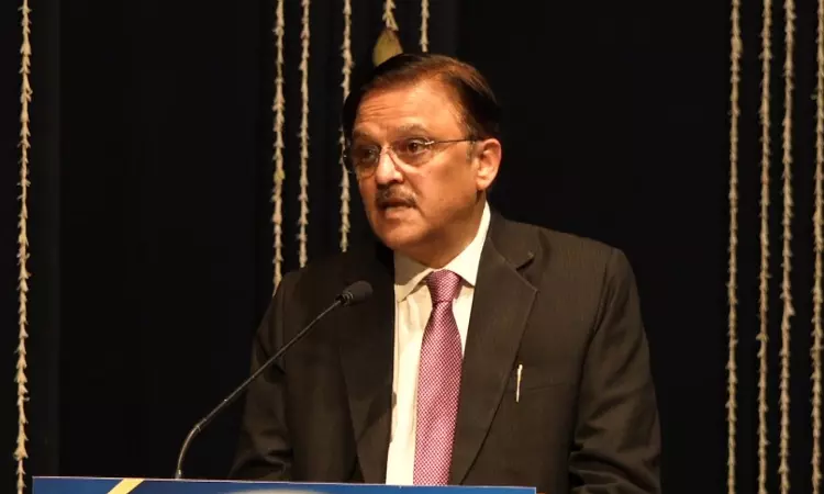 Judiciary & Media Need To Be Independent To Avoid Criticism That They Are Close To Ruling Party: Justice Abhay Oka Judiciary & Media Need To Be Independent To Avoid Criticism That They Are Close To Ruling Party: Justice Abhay Oka