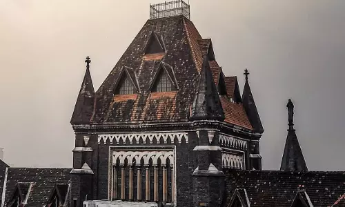 SARFAESI Act | Lending Banks Only Obligated To Consider Revival Scheme For NPA MSMEs If Borrower Claims Relief U/S 13(3A): Bombay High Court