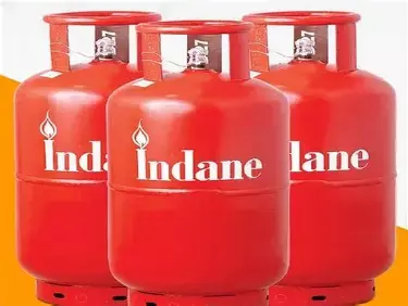 Shamika Indane Agencies Held Liable For Failure To Replace Expired LPG Hose Pipe And Charging Extra Amount For Delivery Of Cylinder