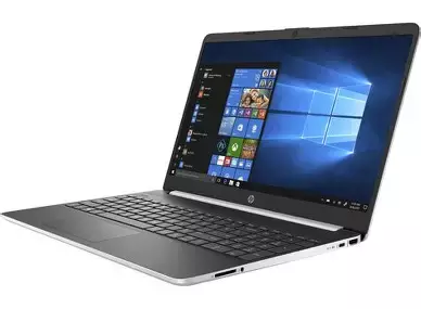 Chandigarh Consumer Commission Holds Croma, HP Liable For Sale Of Laptop With Manufacturing Defect