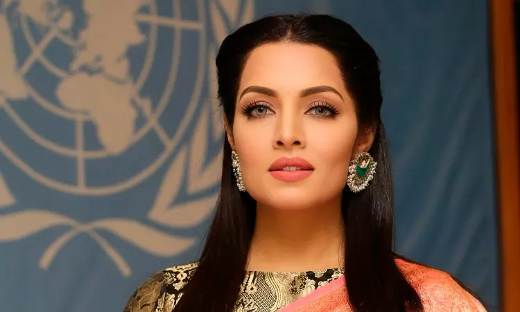 Bollywood Actor Celina Jaitly Files Domestic Violence Complaint Against Austrian Husband, Demands ₹50 Crore Compensation Bollywood Actor Celina Jaitly Files Domestic Violence Complaint Against Austrian Husband, Demands ₹50 Crore Compensation
