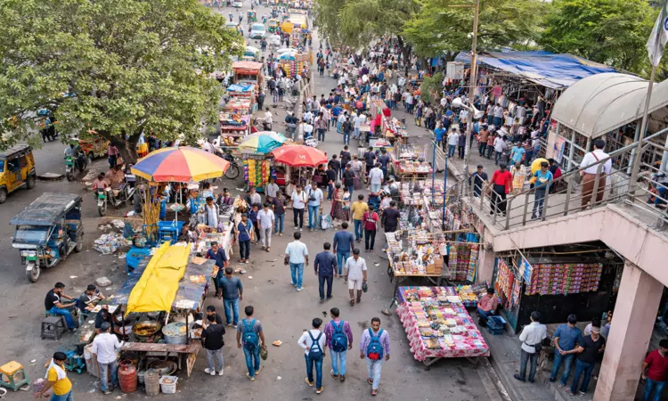 Delhi High Court Directs MCD To Clear Hawkers From Anand Vihar ISBT, Orders Beautification Plan Delhi High Court Directs MCD To Clear Hawkers From Anand Vihar ISBT, Orders Beautification Plan