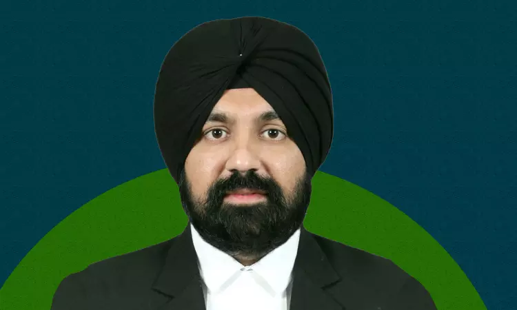 LiveLaw Essential Companion, Says Lawyer Who Topped Higher Judiciary Exams In Both Punjab & Haryana LiveLaw Essential Companion, Says Lawyer Who Topped Higher Judiciary Exams In Both Punjab & Haryana