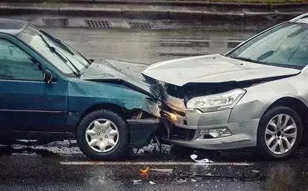 Package/Comprehensive Insurance Policy Doesnt Cover Unlimited Passenger Liability Unless Terms So Provide: MP High Court