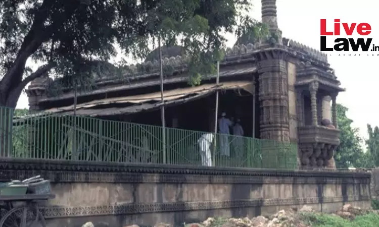Desecration Of PIL Rules: Gujarat High Court Slaps ₹10 Lakh Costs On Litigant Claiming Encroachment Of Protected Mosque Desecration Of PIL Rules: Gujarat High Court Slaps ₹10 Lakh Costs On Litigant Claiming Encroachment Of Protected Mosque