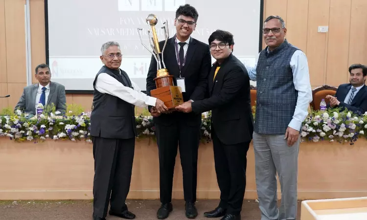 NALSAR Mediation Tournament 5.0: JGLS & NUJS Students Win Best Negotiating Pair Award NALSAR Mediation Tournament 5.0: JGLS & NUJS Students Win Best Negotiating Pair Award