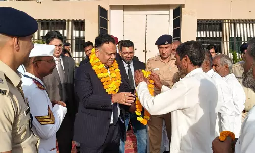 Punjab & Haryana High Court Judge Pankaj Jain Inspects Rewari District Jail; Inaugurates Legal Aid Clinic, Video Conferencing Room Punjab & Haryana High Court Judge Pankaj Jain Inspects Rewari District Jail; Inaugurates Legal Aid Clinic, Video Conferencing Room