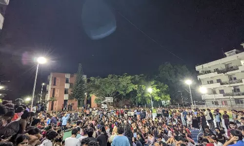 NLSIU Bengaluru Students Protest Alleging Water Crisis & Overcrowding In Hostels; Allege Administrative Apathy