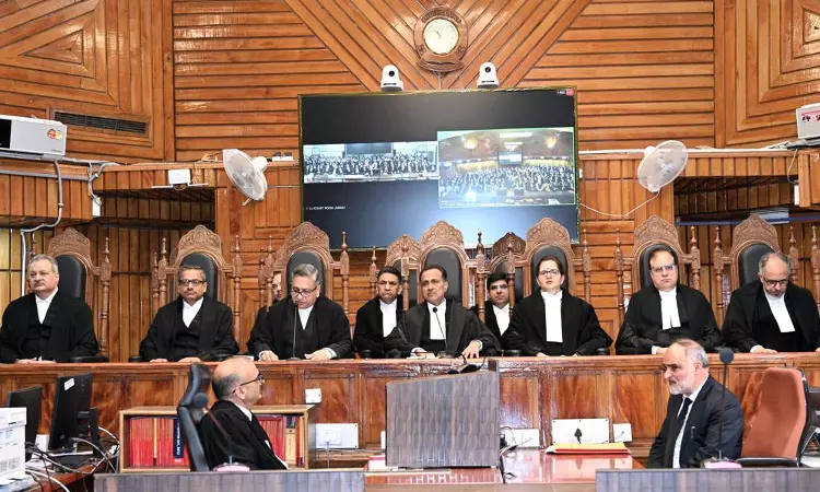 Time For Women Lawyers To Break Every Glass Ceiling: Jammu & Kashmir And Ladakh High Court Chief Justice Arun Palli In Farewell Address Time For Women Lawyers To Break Every Glass Ceiling: Jammu & Kashmir And Ladakh High Court Chief Justice Arun Palli In Farewell Address