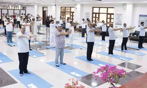 Allahabad High Courts Lucknow Bench Organises Special Yoga Session To Mark 12th International Yoga Day Allahabad High Courts Lucknow Bench Organises Special Yoga Session To Mark 12th International Yoga Day