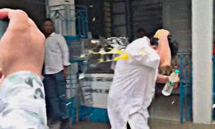 Human Dignity Extends To Every Accused, State Must Prevent Egg-Throwing, Mob Violence: Calcutta High Court Human Dignity Extends To Every Accused, State Must Prevent Egg-Throwing, Mob Violence: Calcutta High Court