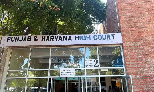 Burns Accidental As Per Dying Declaration: Punjab & Haryana High Court Acquits Man Of Dowry Death After 22 Years Burns Accidental As Per Dying Declaration: Punjab & Haryana High Court Acquits Man Of Dowry Death After 22 Years