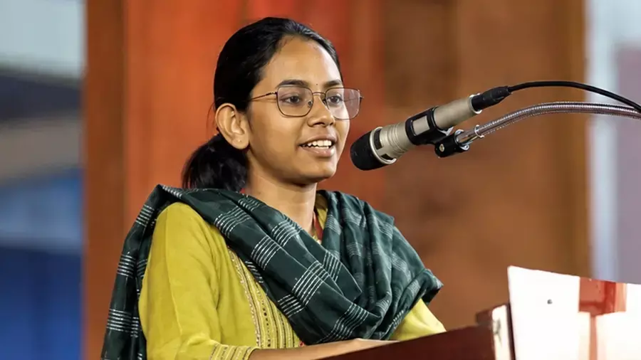 Delhi Court Cancels Arrest Warrant Against SFI Leader Aishe Ghosh In 2021 Protest Case Delhi Court Cancels Arrest Warrant Against SFI Leader Aishe Ghosh In 2021 Protest Case