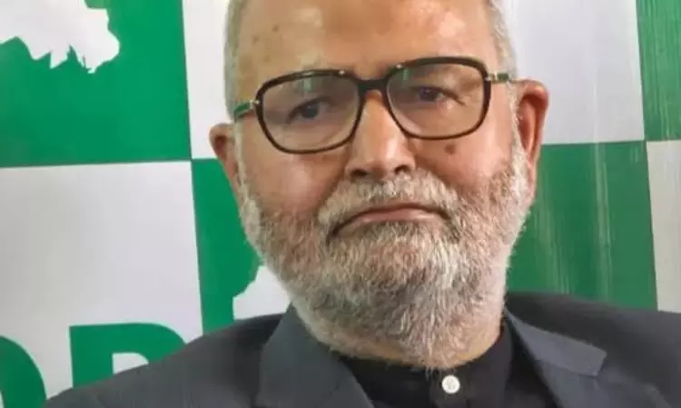 Passport Authoritys Notice To PDP Leader Naeem Akhtar Prima Facie Fails Fairness Test: J&K&L High Court Seeks RPOs Personal Appearance Passport Authoritys Notice To PDP Leader Naeem Akhtar Prima Facie Fails Fairness Test: J&K&L High Court Seeks RPOs Personal Appearance