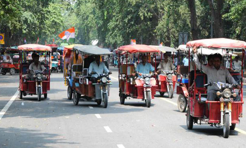 MP High Court Issues Notice On PIL Seeking Regulation Of E-Rickshaws, Restriction On Their Plying On Highways