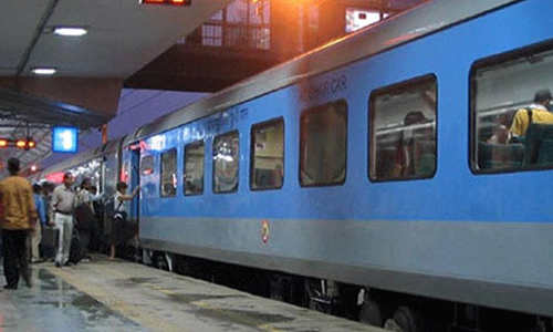 Delhi Consumer Commission Holds Railways Liable For Failing To Provide Separate Bedroll To RAC Passenger Delhi Consumer Commission Holds Railways Liable For Failing To Provide Separate Bedroll To RAC Passenger
