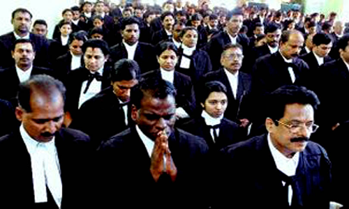 Movement Of Lawyers, Their Staff During Lockdown- They May Apply For Passes Through Bar Associations: State Tells MP High Court Movement Of Lawyers, Their Staff During Lockdown- They May Apply For Passes Through Bar Associations: State Tells MP High Court