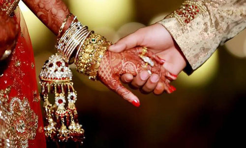 Wife Can Seek Information About Husbands Income Under Right To Information Act: CIC