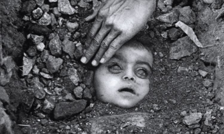 Bhopal Gas Tragedy : SC Agrees To Hear In April Centres Petition For Additional Compensation From Union Carbide Bhopal Gas Tragedy : SC Agrees To Hear In April Centres Petition For Additional Compensation From Union Carbide