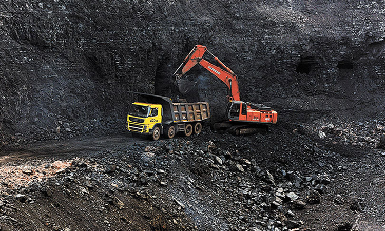 MV Act | Crane Used Within Coal Mine Premises Falls Under Definition Of Motor Vehicle: Bombay High Court MV Act | Crane Used Within Coal Mine Premises Falls Under Definition Of Motor Vehicle: Bombay High Court