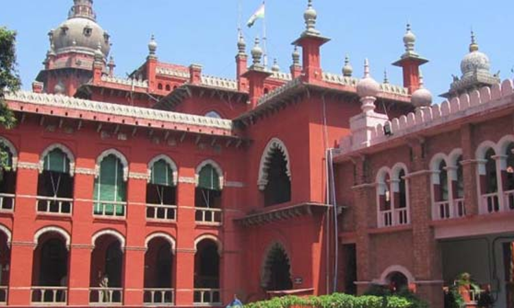 CWC Acted Beyond The Scope Of Juvenile Justice Act: Madras High Court Returns The Custody Of Child To Adoptive Mother CWC Acted Beyond The Scope Of Juvenile Justice Act: Madras High Court Returns The Custody Of Child To Adoptive Mother