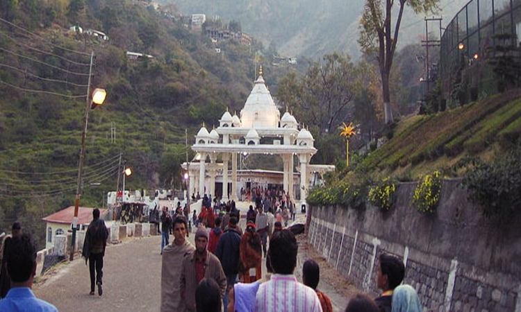 Katra Court Records Action-Taken Report In Plea Seeking FIR Over Death Of 35 Pilgrims During Vaishno Devi Yatra Katra Court Records Action-Taken Report In Plea Seeking FIR Over Death Of 35 Pilgrims During Vaishno Devi Yatra