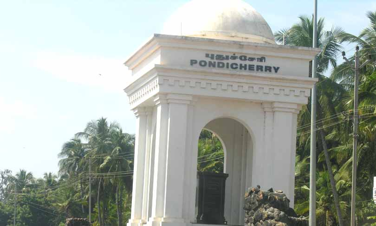 New Years Eve: Madras High Court Imposes Temporary Ban On Liquor Sale In Puducherry In The Wake Of Omicron Fears New Years Eve: Madras High Court Imposes Temporary Ban On Liquor Sale In Puducherry In The Wake Of Omicron Fears
