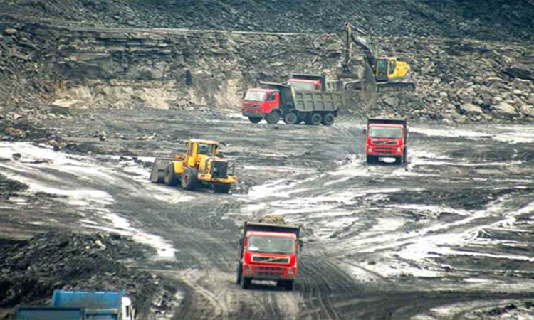 Complete Lawlessness: Uttarakhand High Court Suspends All Mining Activities In Bageshwar District, Apprehends Landslides Complete Lawlessness: Uttarakhand High Court Suspends All Mining Activities In Bageshwar District, Apprehends Landslides