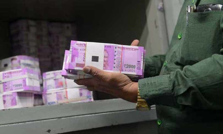 BREAKING | RBI Will Withdraw ₹2000 Notes From Circulation But They Will Continue As Legal Tender BREAKING | RBI Will Withdraw ₹2000 Notes From Circulation But They Will Continue As Legal Tender
